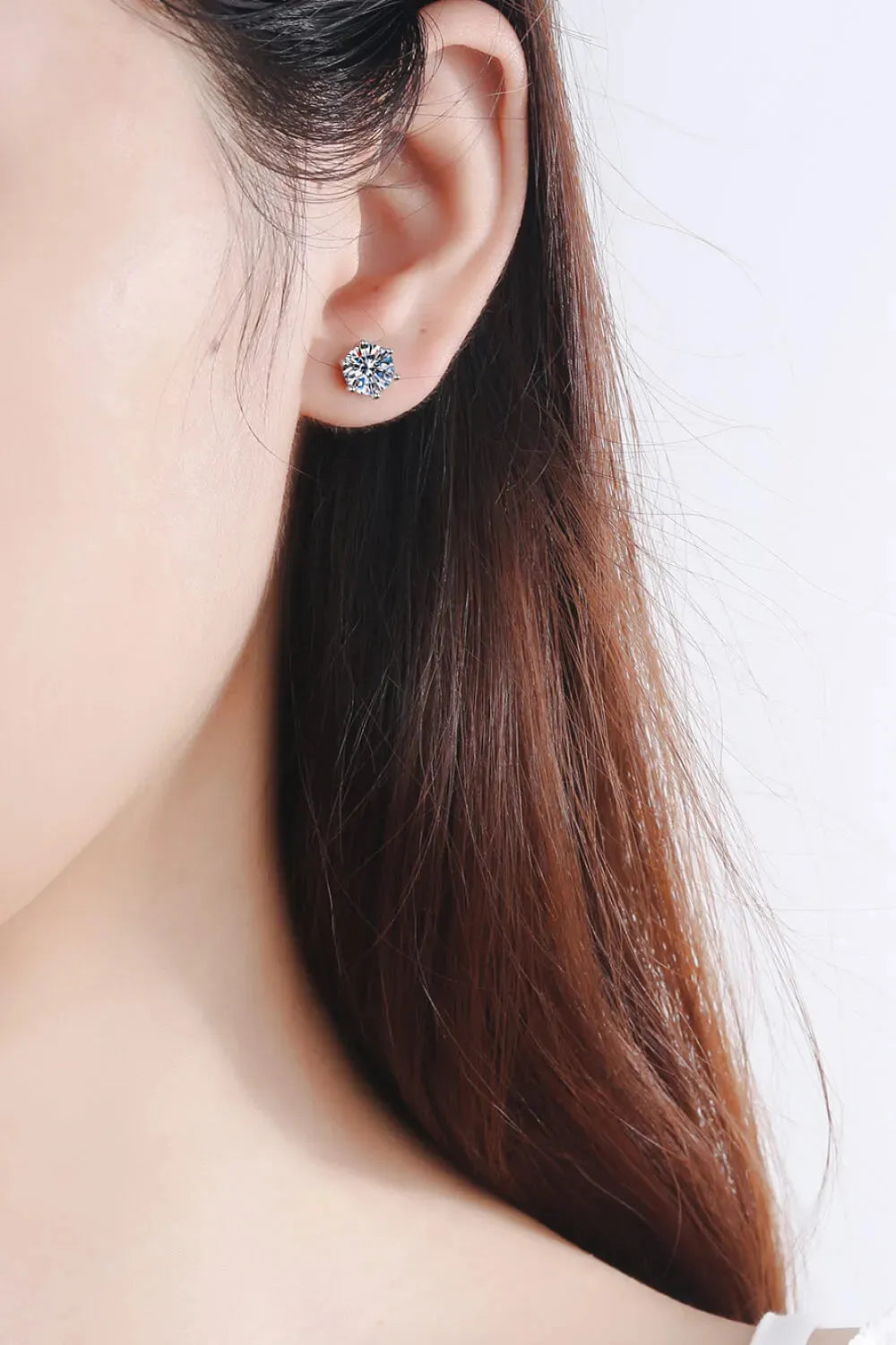 Adored Moissanite Stud Earrings Moissanite - Tophatter Daily Deals